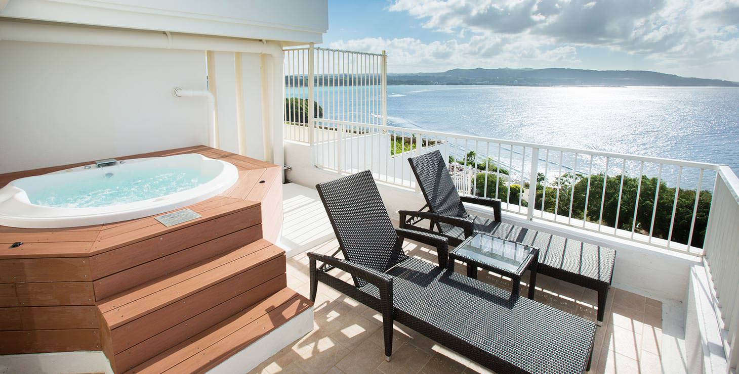 グアム唯一の屋外ジャグジー付スイート